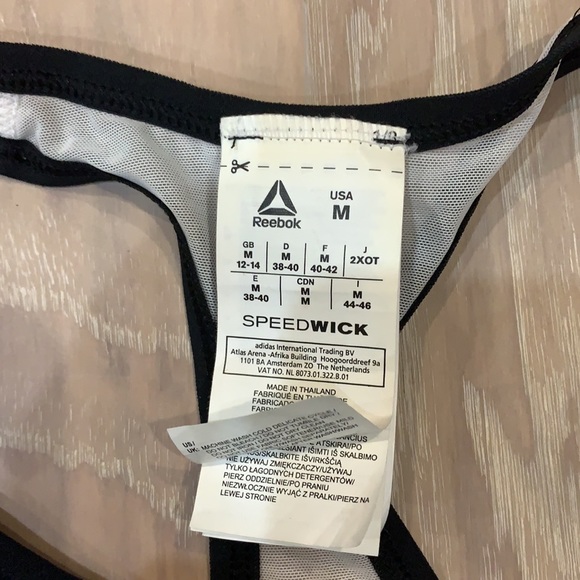 Reebok low support sports bra - Size Medium - Picture 3 of 7